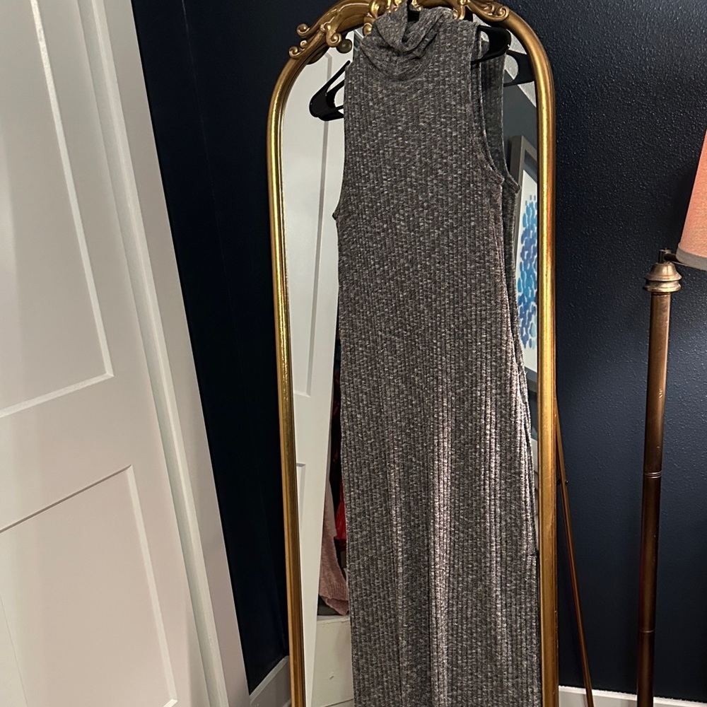 Who What Wear Sleeveless Charcoal Maxi Dress